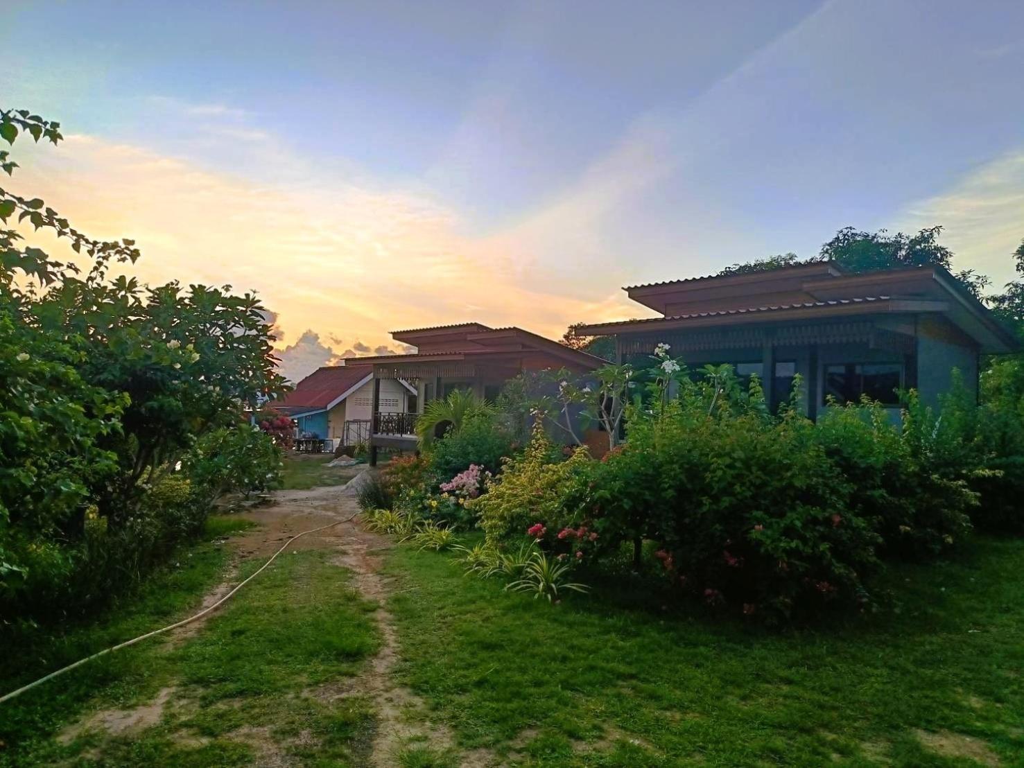 Three Monkeys Bungalows Koh Yao Noi Exterior photo